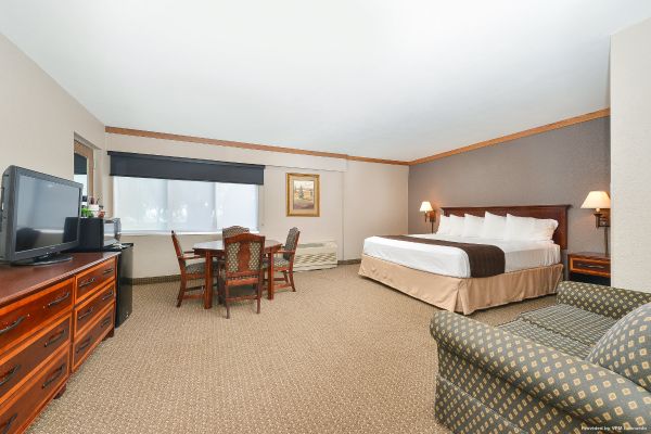 BISMARCK KELLY INN (Bismarck)